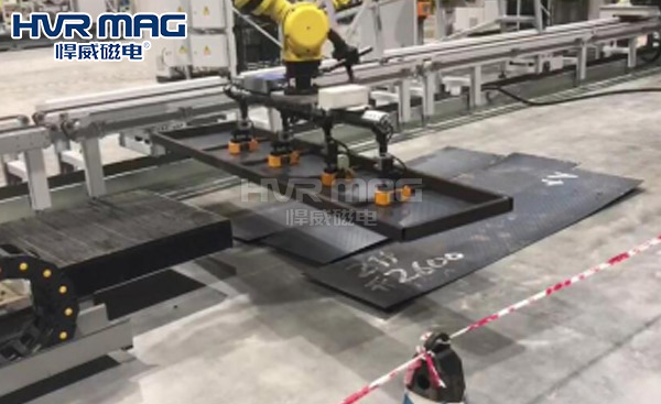 電永磁夾具搬運鋼板案例